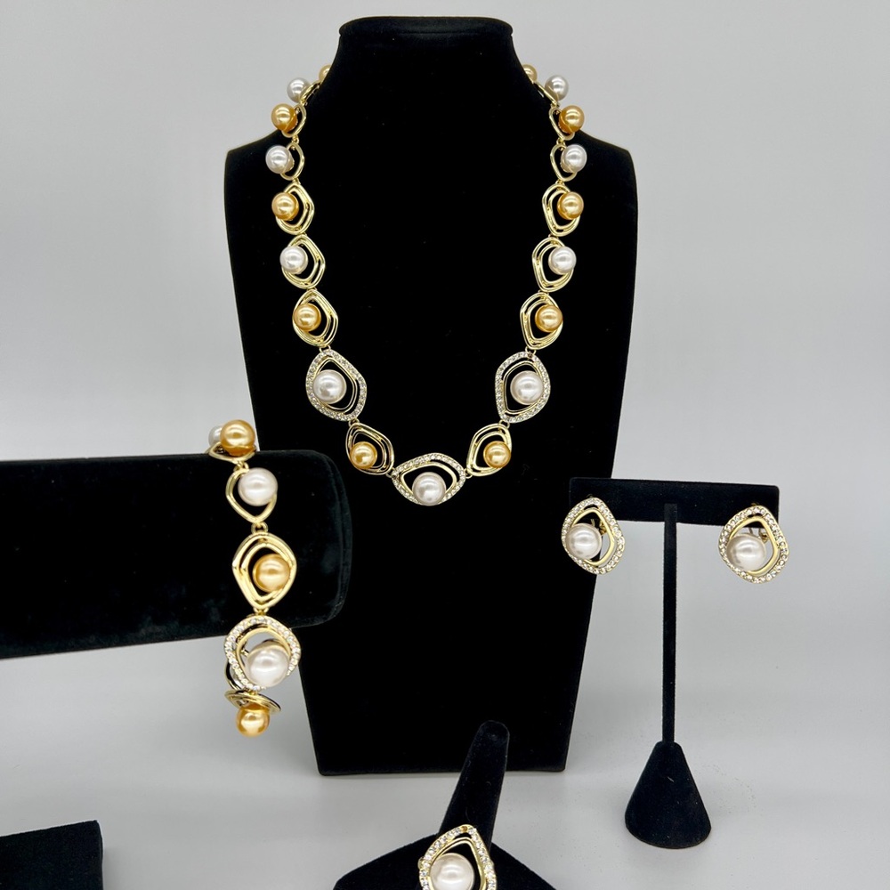 Elegant Gold and Silver Pearl Jewelry Set